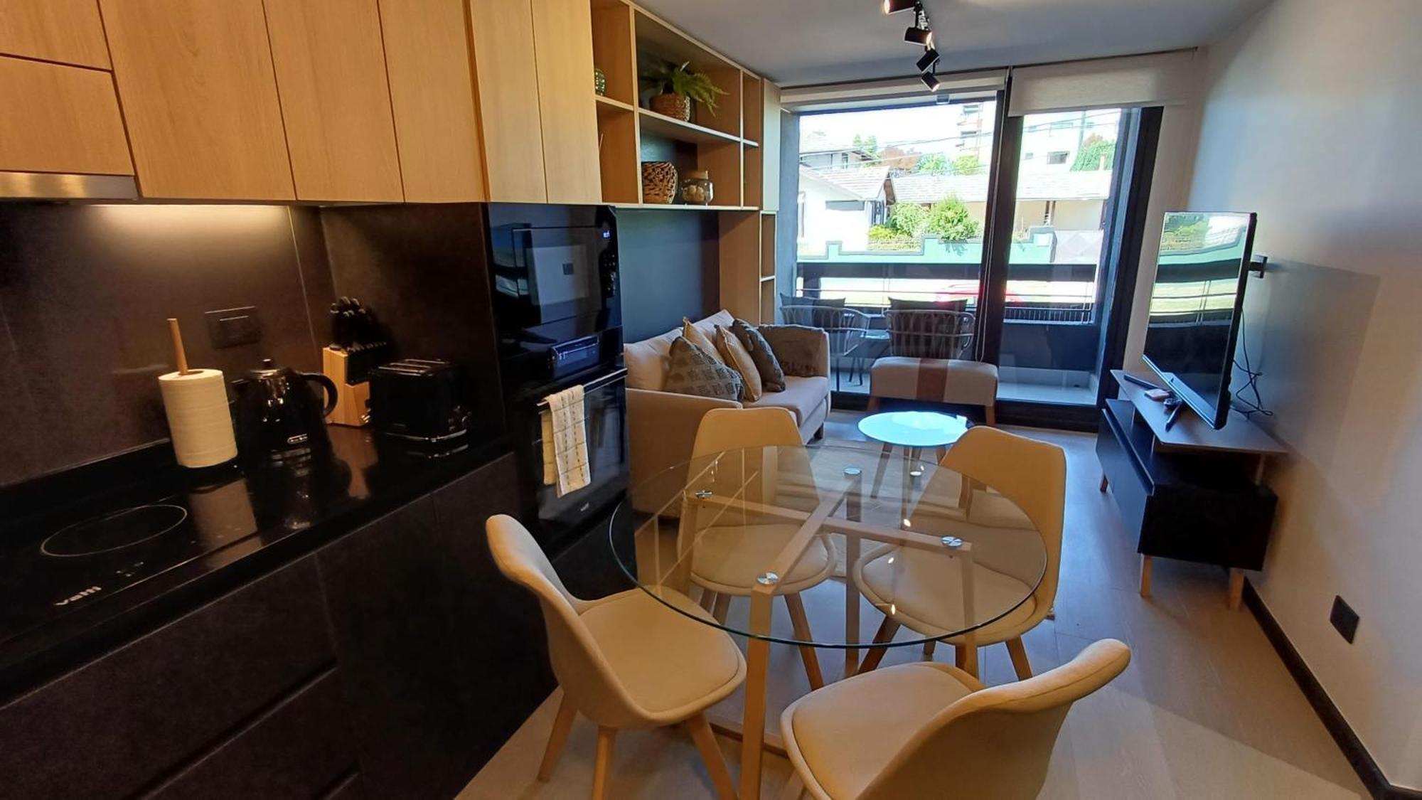 Apartamento Hom I Encantador Depto 2d2b 4pax Edif Indigo Parking